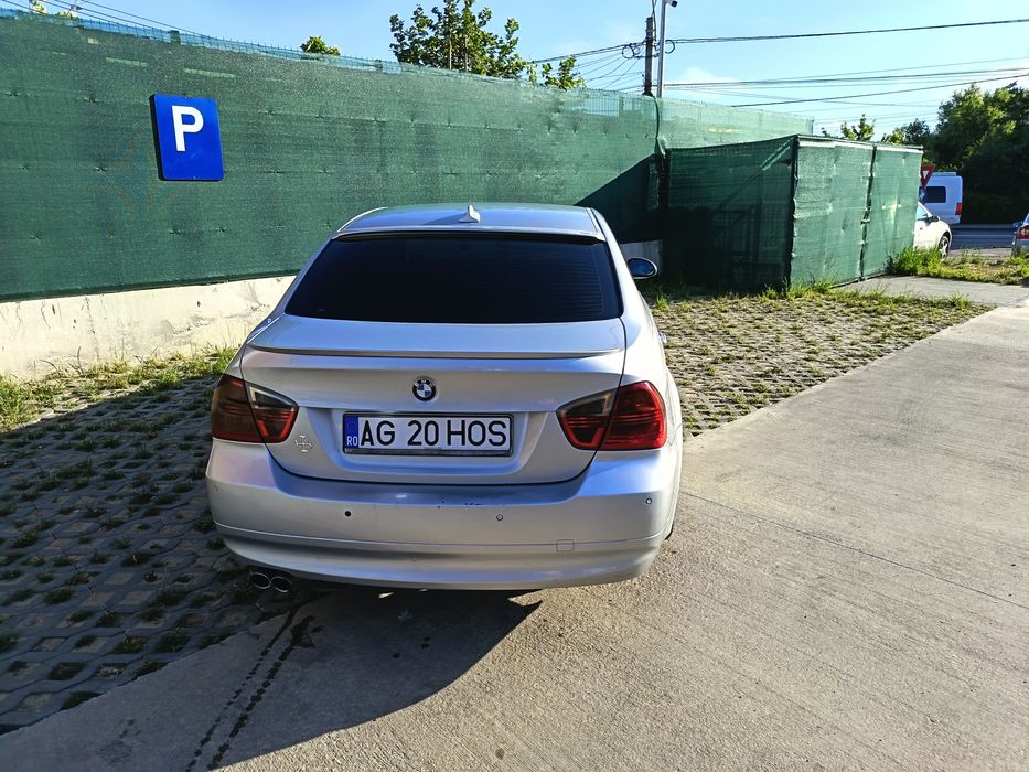 Vând BMW E90 an 2006 320D