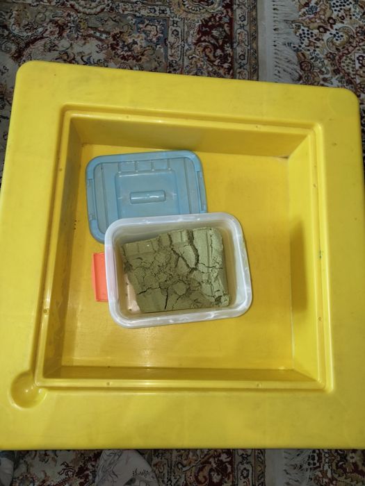 Стол пластиковый