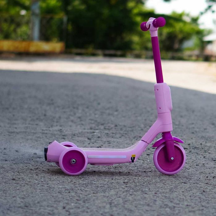 Trotineta electrica Kinderauto Aquamist cu aburi, lumini 30W 6V Pink
