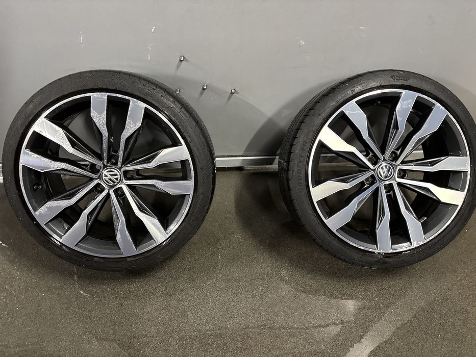 Set complet VW T-roc 225/40/19 Suzuka cu cauciucuri Goodyear dot2023