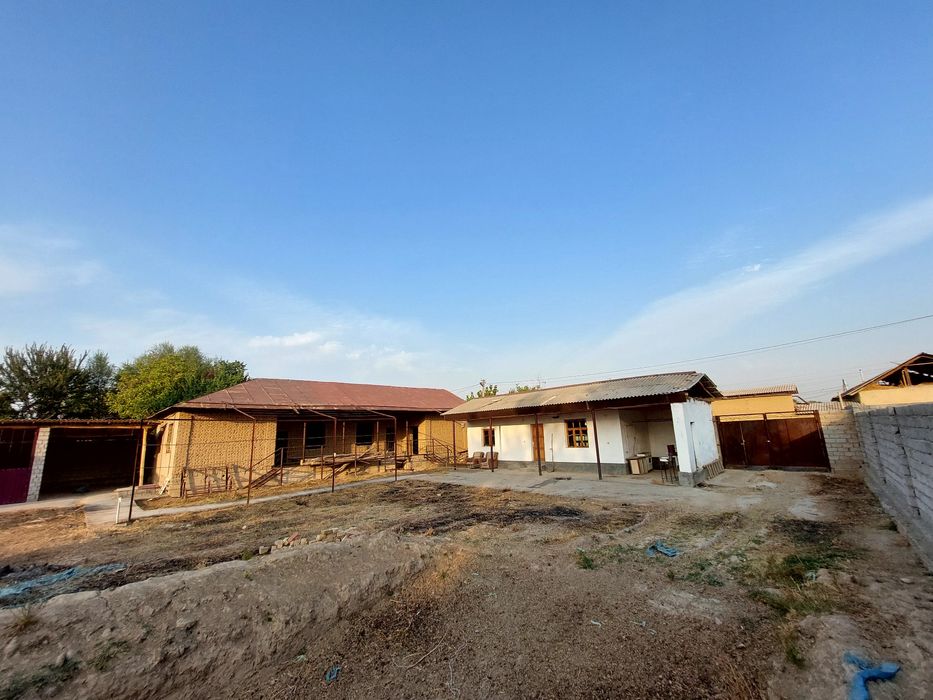 Современная ферма с готовым домом (12 соток) и ферма (18 соток) делимы