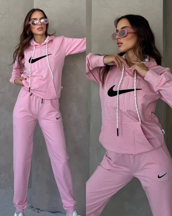 Treninguri Nike dama