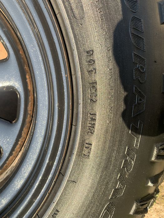 Гуми Wrangler 265/70/16 и джанти 8j 16” 6x139.7