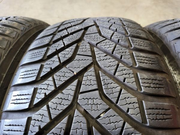 225/50/18 YOKOHAMA 4БР