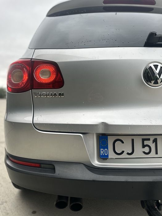 Vw tiguan 2011 .