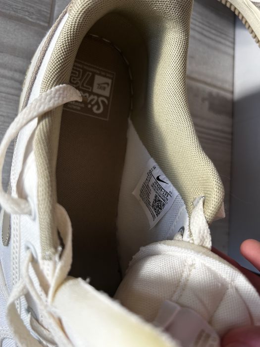 adidasi air force 1 Vanilla-Coconut Milk marimea 45