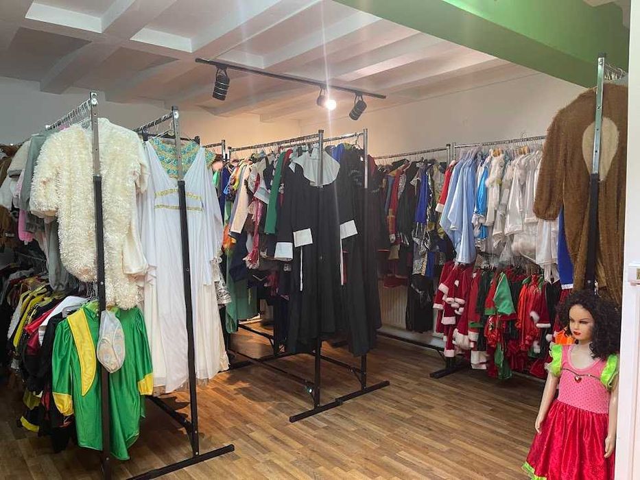 Magazin inchirieri costume serbari si petreceri tematice