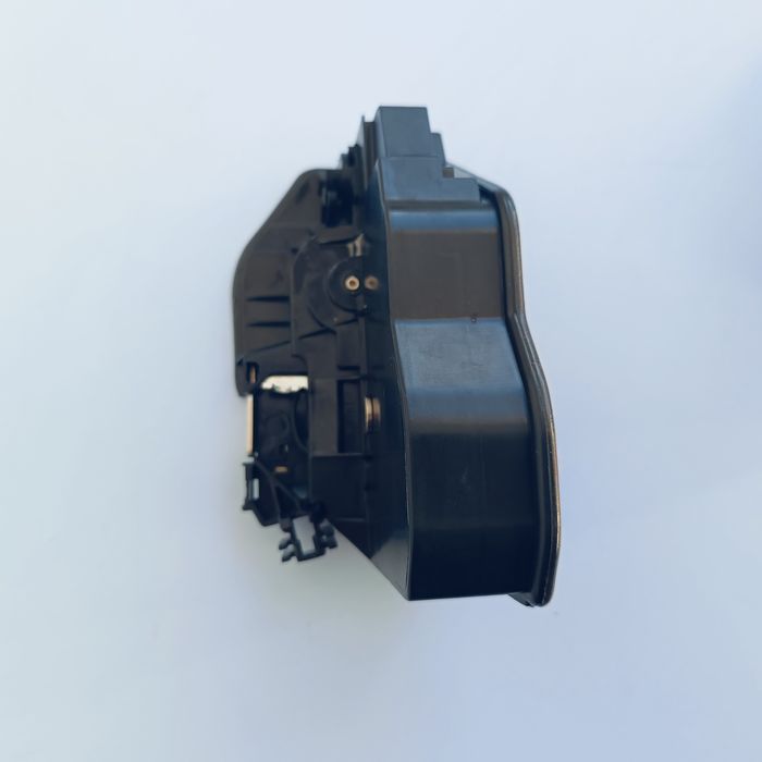 Брава предна врата BMW E81 E87 E82 F20 E90 F30 F32 F33 E60 F10 и др