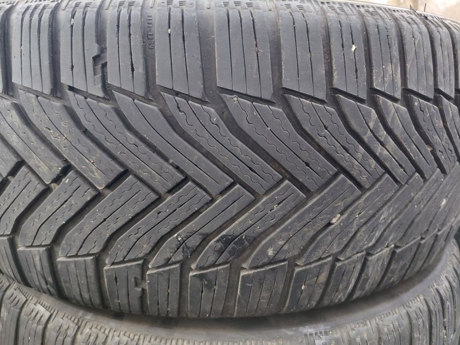 225/50/17" michelin 4бр.гуми