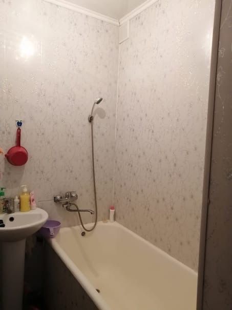 Сдам квартиру 4 комнатную