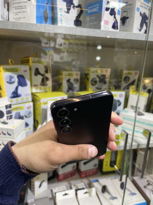 Samsung S23 8/128 gb karopka bor