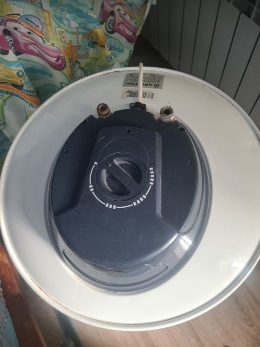 Водонагреватель Аристон