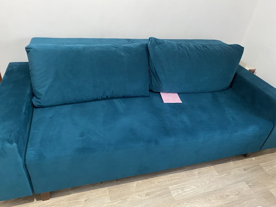 Продам диван новая
