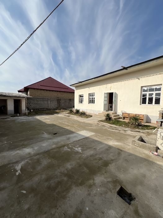 Tolabekda arzon hovli