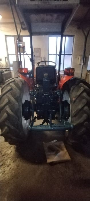 Tractor Universal 445 VR