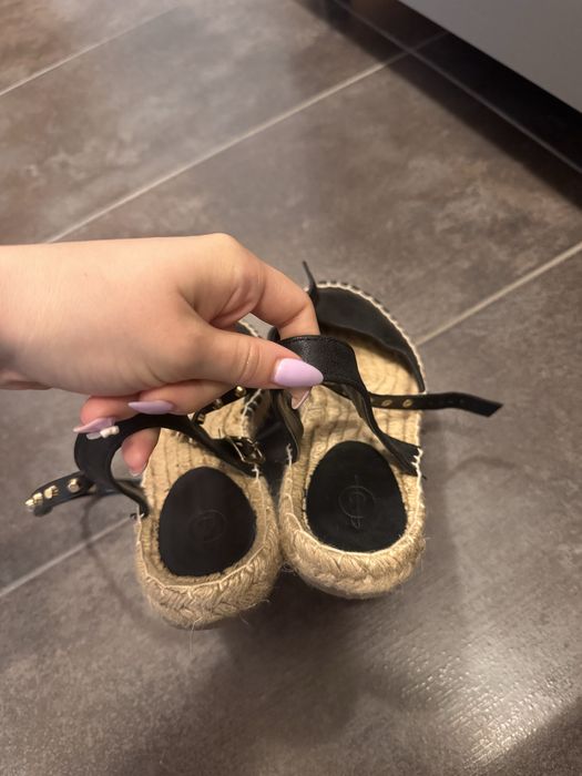 Сандали Зара, Цикламени и черни Eспадрили Jenny Fairy,Stradivarius