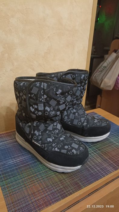 Сапоги зимние, дутики 33 р.