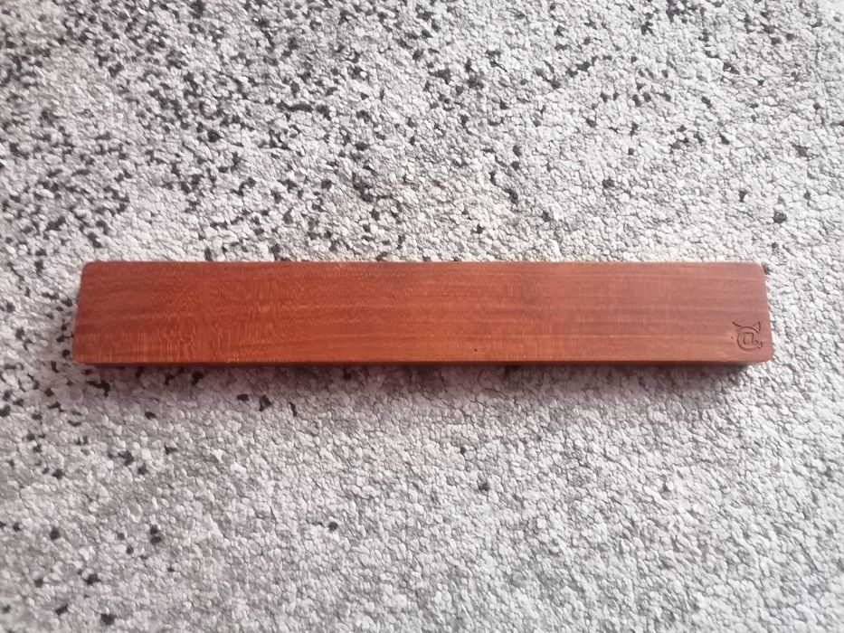 Suport magnetic cutite pentru 6 cutite