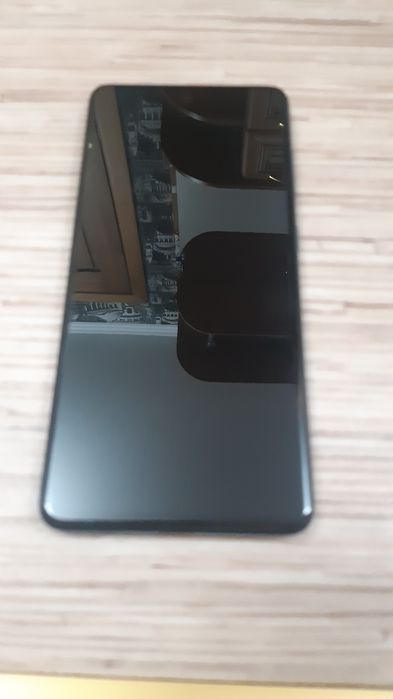 Продам Samsung Самсунг А51