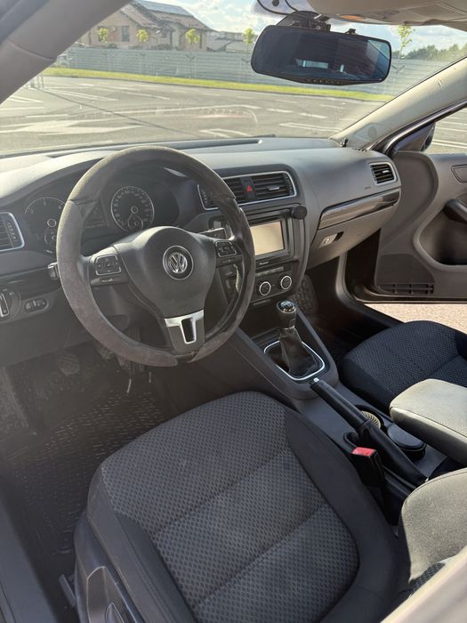 VOLKSWAGEN Jetta 2013 — imagine 5