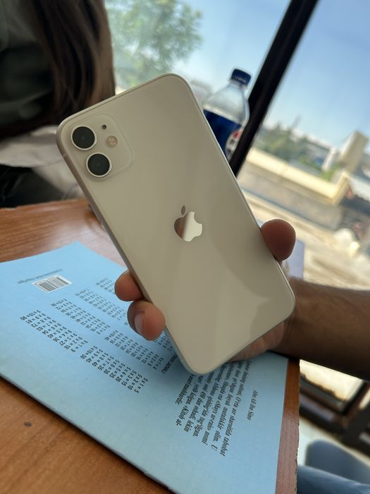 Продается легендарный айфон 11