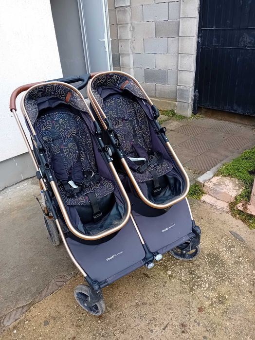 Количка за близнаци