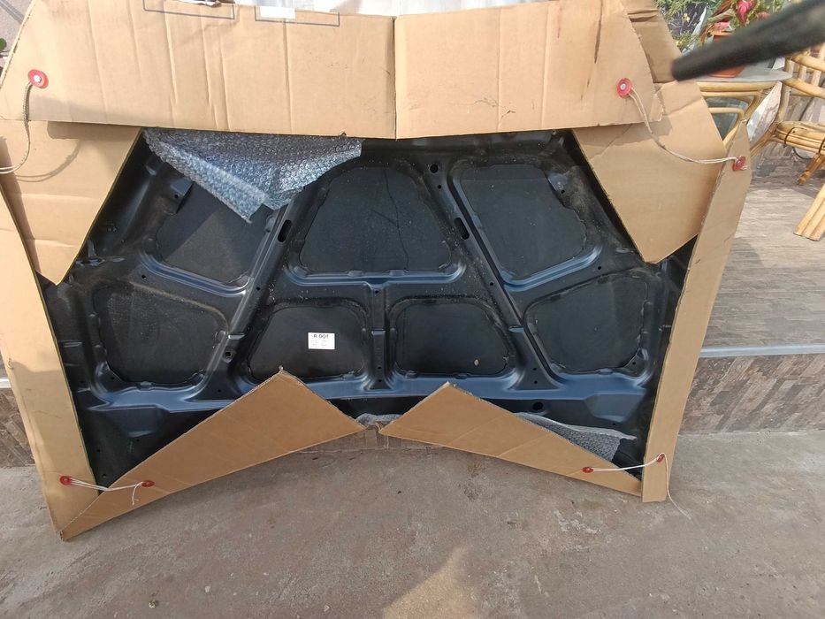 Vând capotă nouă,Chevrolet Aveo T250