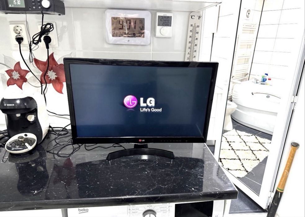Televizor LG 60 cm