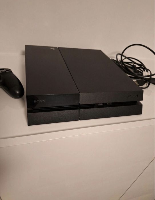 Playstation 4 PS4 Slim 1TB