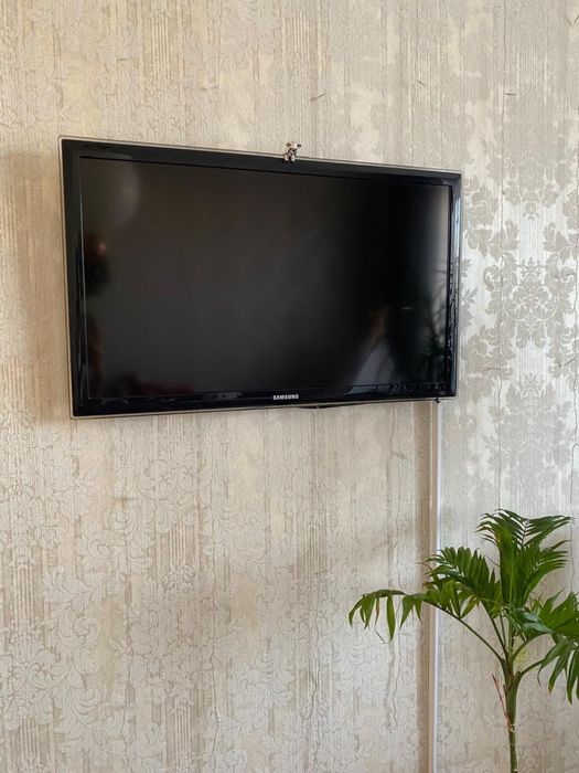 Телевизор samsung