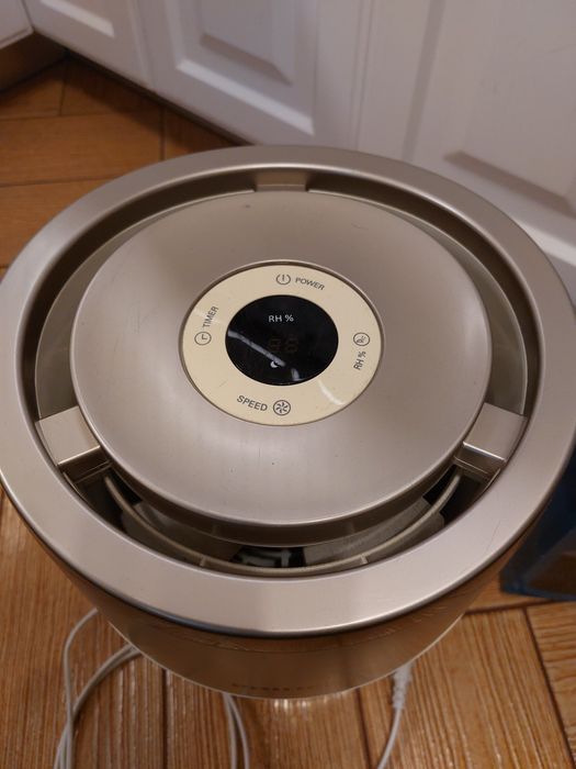 Umidificator aer Philips Nano Cloud. Filtru sigilat.