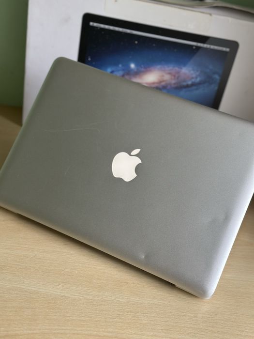 Apple MacBook Pro 13.3 - inch