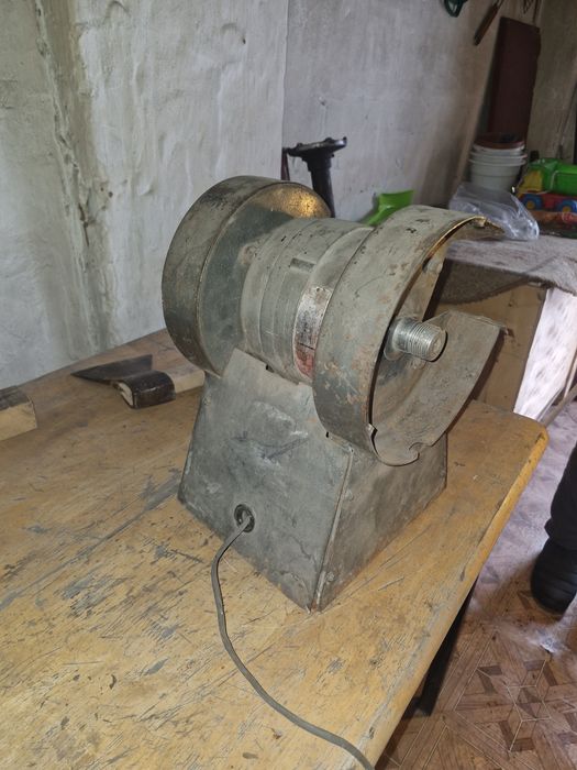 Продам наждак с диском