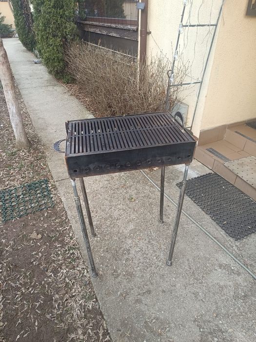 Grătar  60×40×0,5 cu picioare detașabile