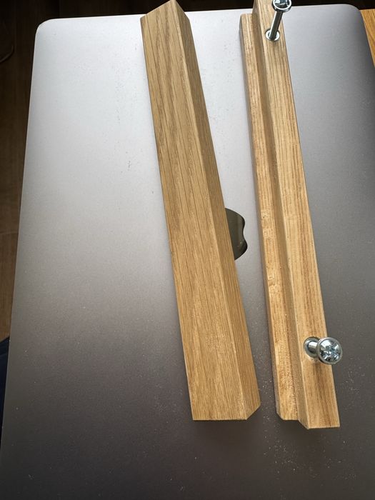 Дървени дръжки дъб 160мм.