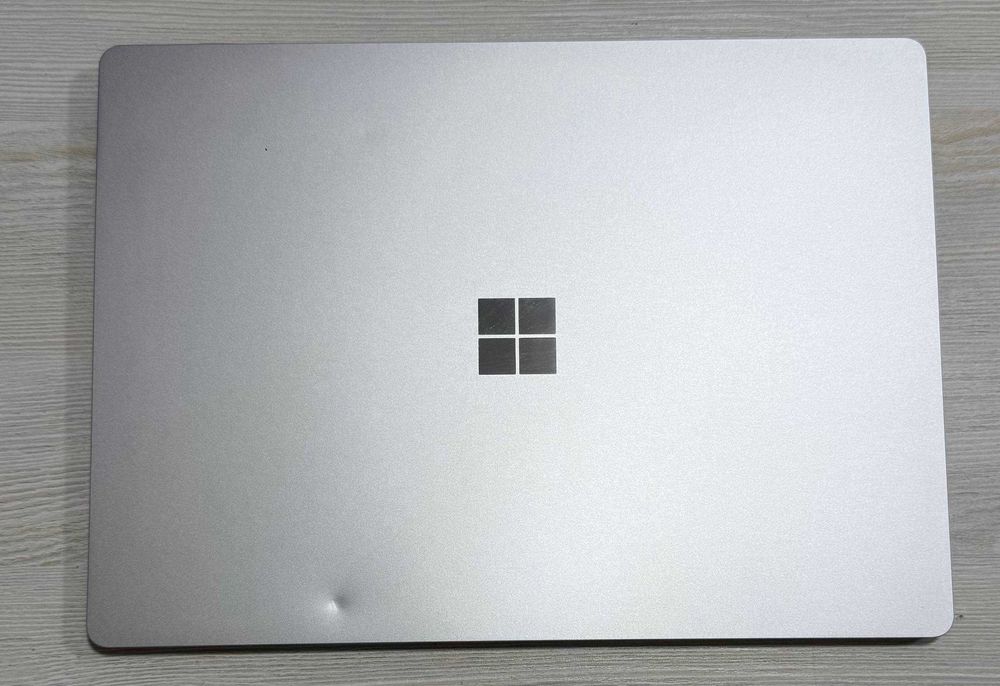 Microsoft Surface Laptop 4 13,5" 2K Сенсор core i7-1185G7 16GB/512GB