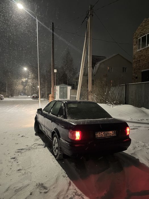 Продаётся Audi 80b4