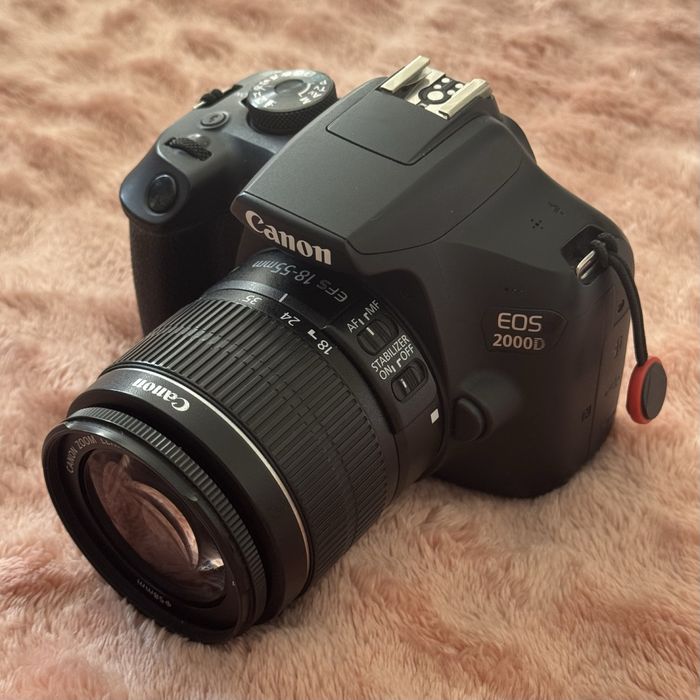 Canon Eos 2000d.
