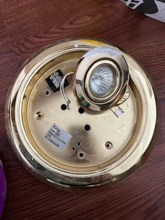 Лампочки точечные потолочные