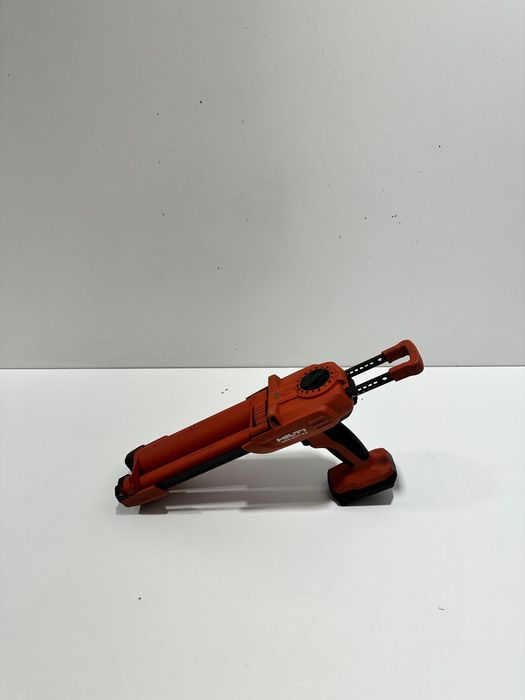 Pistol silicon Nuron HDE 500 parchet bicomponent beton