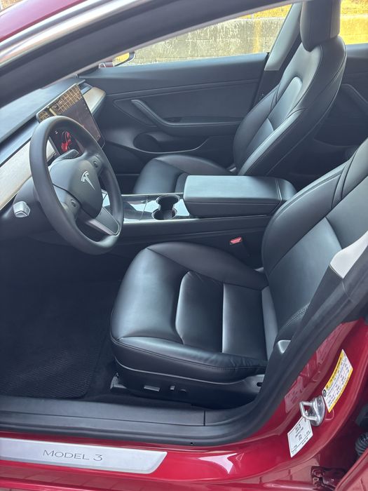 Tesla Model 3 SR LFP