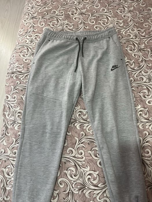 Продавам найк тек