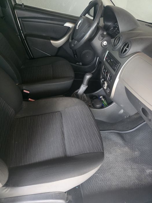 Logan 2012 km 109000 KM Motor 1.6 MPI 8 valve 90 CP EURO 5!!