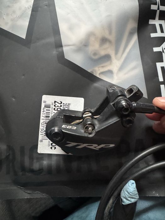 TRP DH-R Evo cu discuri de 203mm