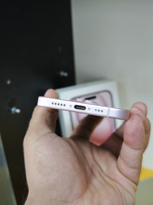 iPhone 15 Pink 128 Gb