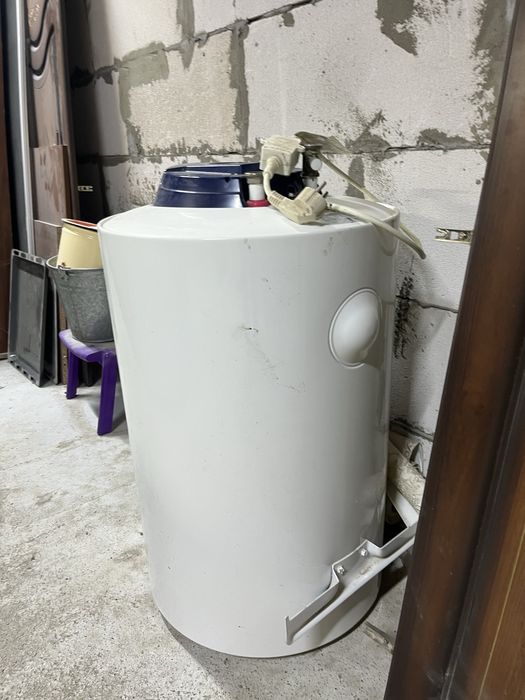 Продам Бойлер ARISTON