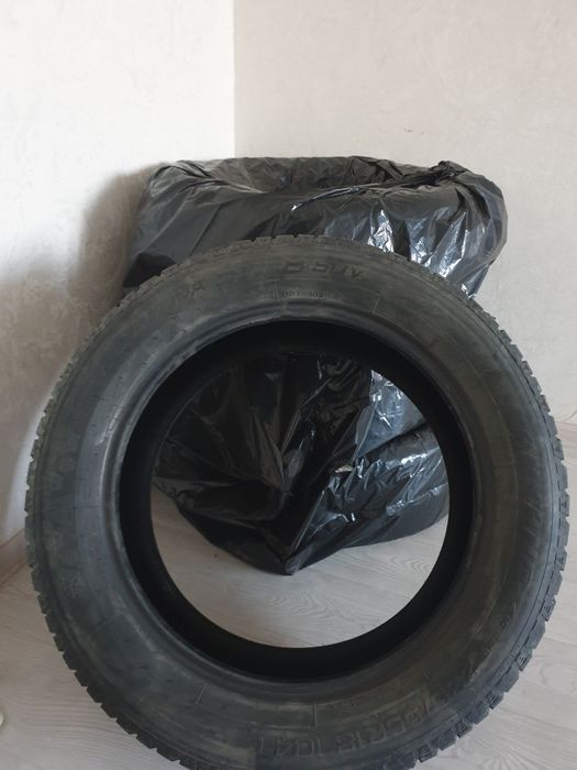 Продам зимные шины