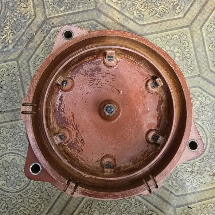 Крышка трамблера 103 диг.