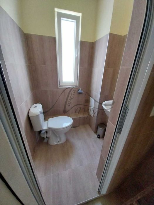 Дава се под наем Офис в Шумен, Център - 47 кв.м за 306 € - Снимка #3