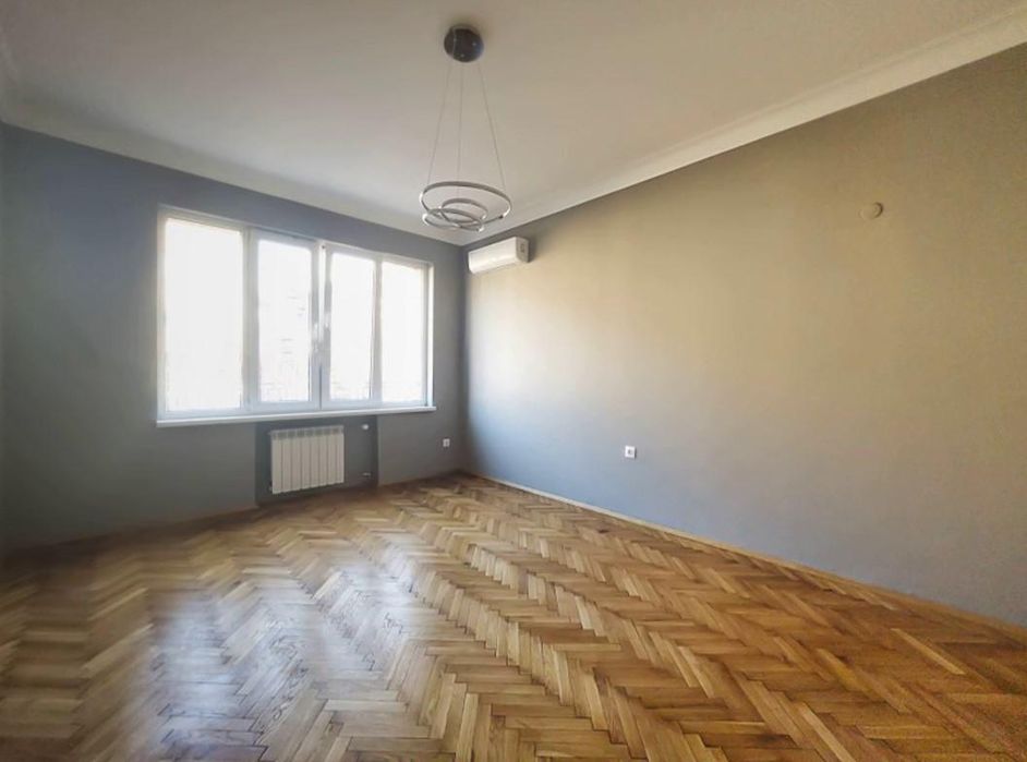 Дава се под наем Тристаен апартамент в София, Център - 110 кв.м за 1500 € - Снимка #6